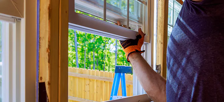 >Bay Window Curtain Rail Track in Midway, FL
